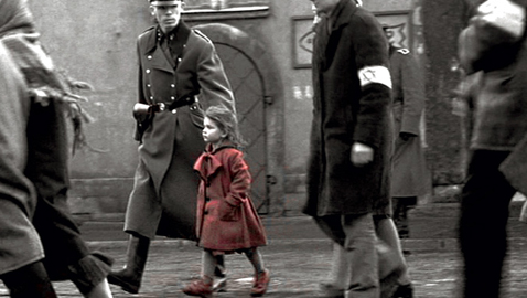 Chi è quella bambina sul set? I retroscena a vent’anni da “Schindler’s list”