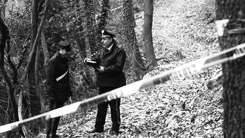 Cadaveri in un bosco, lei spara a lui e poi si sarebbe uccisa